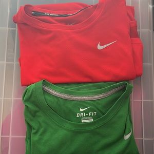 Nike T shirts 2PACK